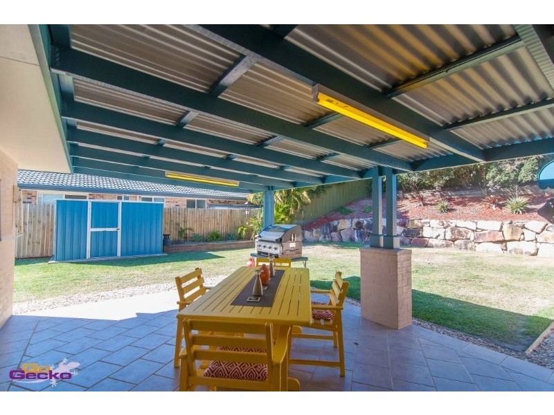 6 Peterson Place, Bridgeman Downs QLD 4035