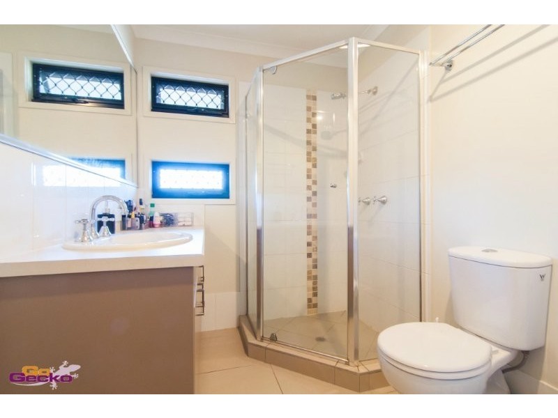 17 Gabrielle Court, Kallangur QLD 4503
