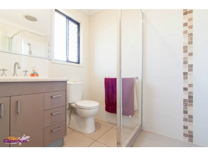 17 Gabrielle Court, Kallangur QLD 4503