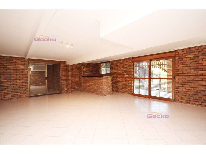 54 Love Street, Northgate QLD 4013