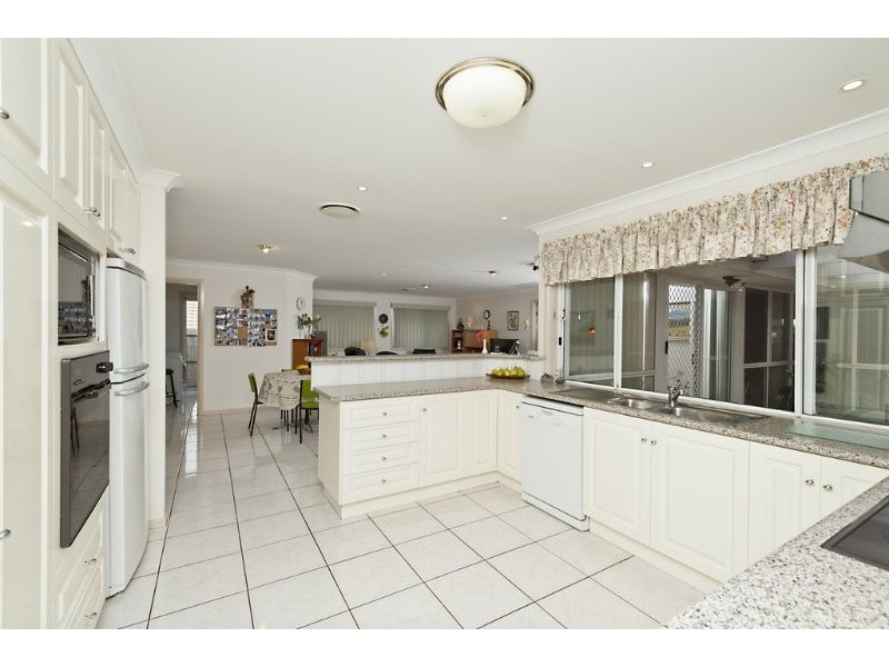 9 Canadel St, Carseldine QLD 4034