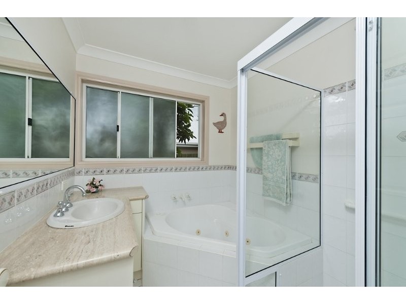 9 Canadel St, Carseldine QLD 4034