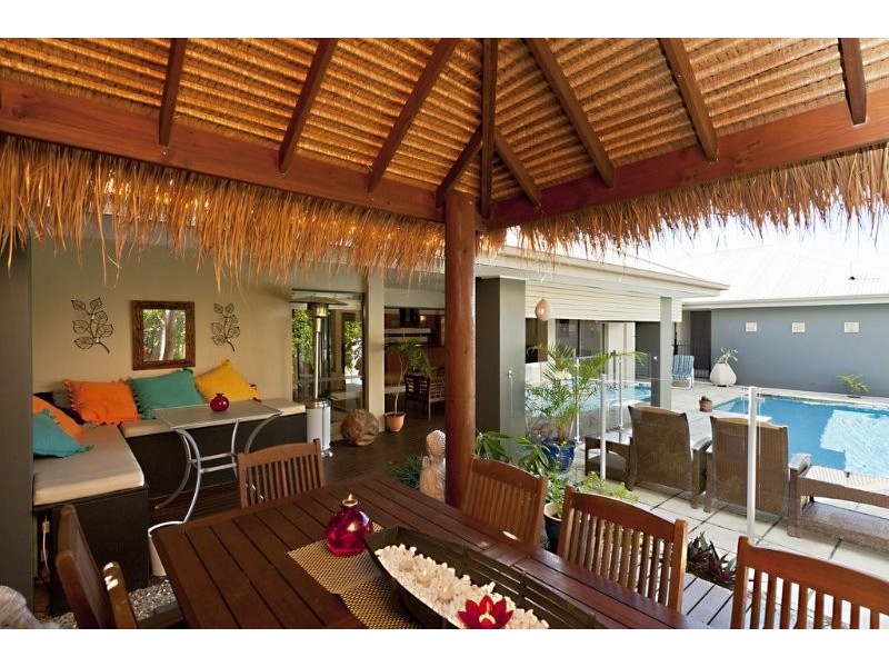 6 Estonia Avenue, Bridgeman Downs QLD 4035