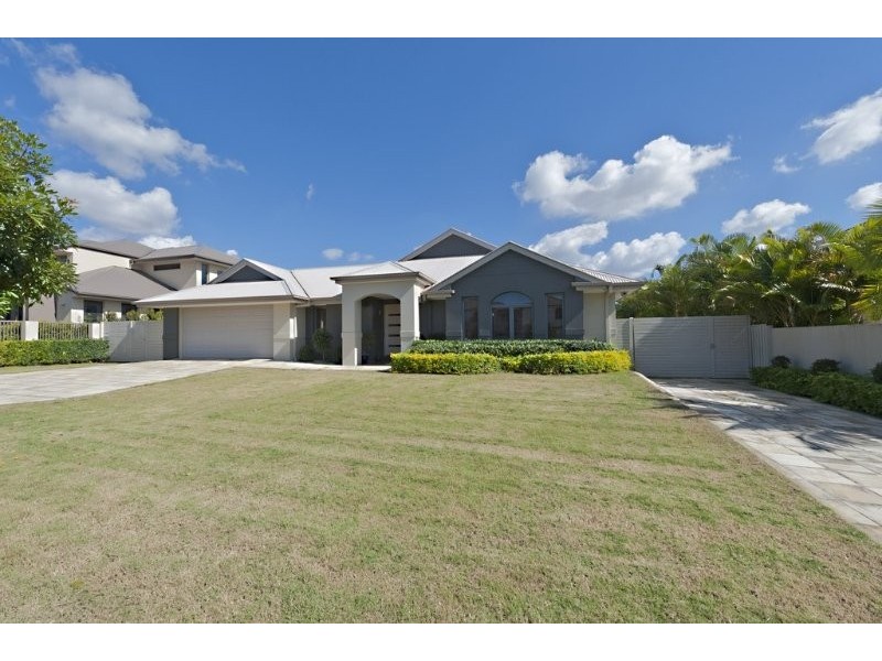 6 Estonia Avenue, Bridgeman Downs QLD 4035