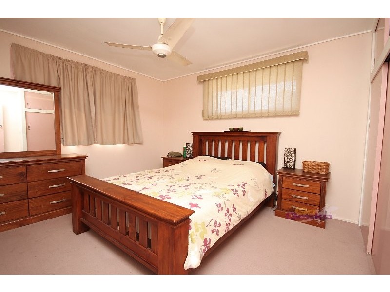 61 Stoneleigh St, Albion QLD 4010