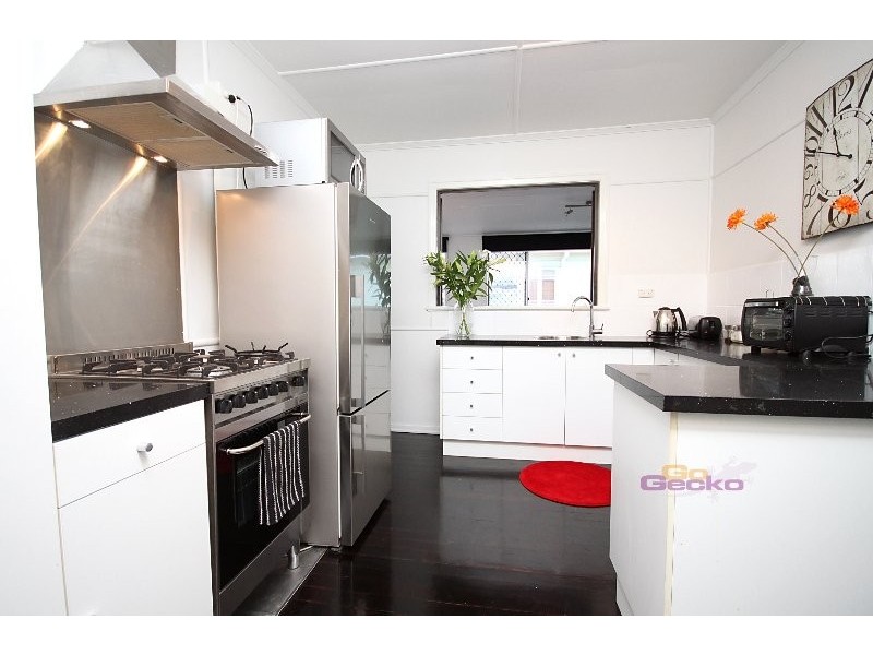 76 Oates Pde, Northgate QLD 4013