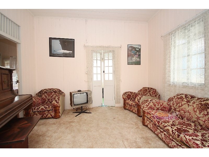 13 Henchman St, Nundah QLD 4012