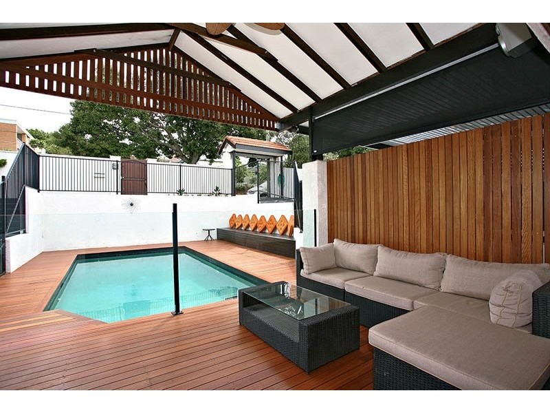 5 Charlton St, Hamilton QLD 4007