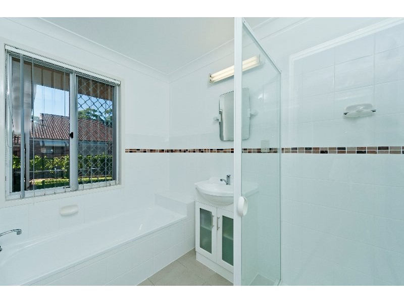 16 Hillcrest St, Aspley QLD 4034