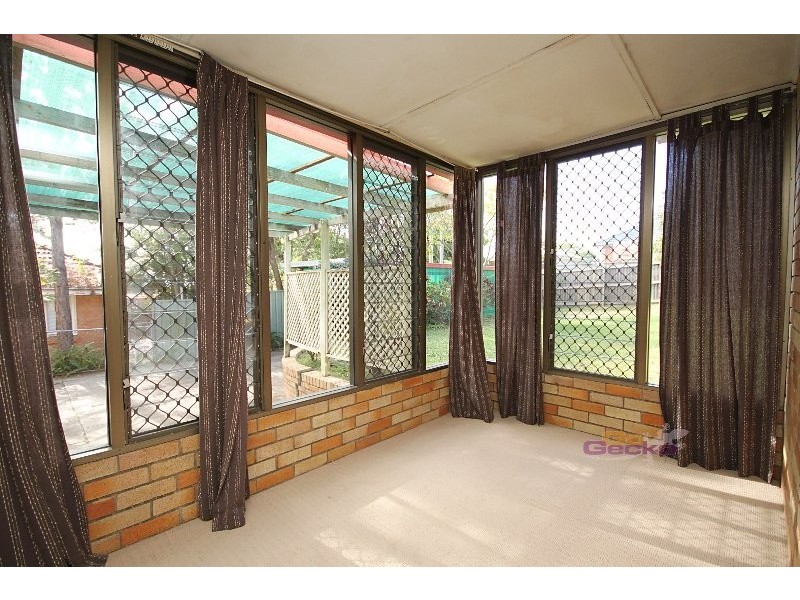 16 Pelton St, Aspley QLD 4034