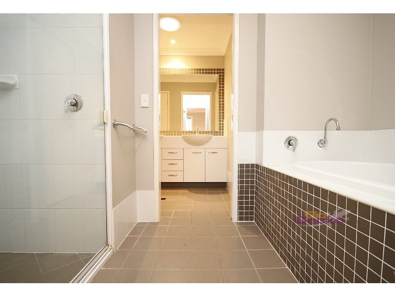 4/42 Petrie Cres, Aspley QLD 4034