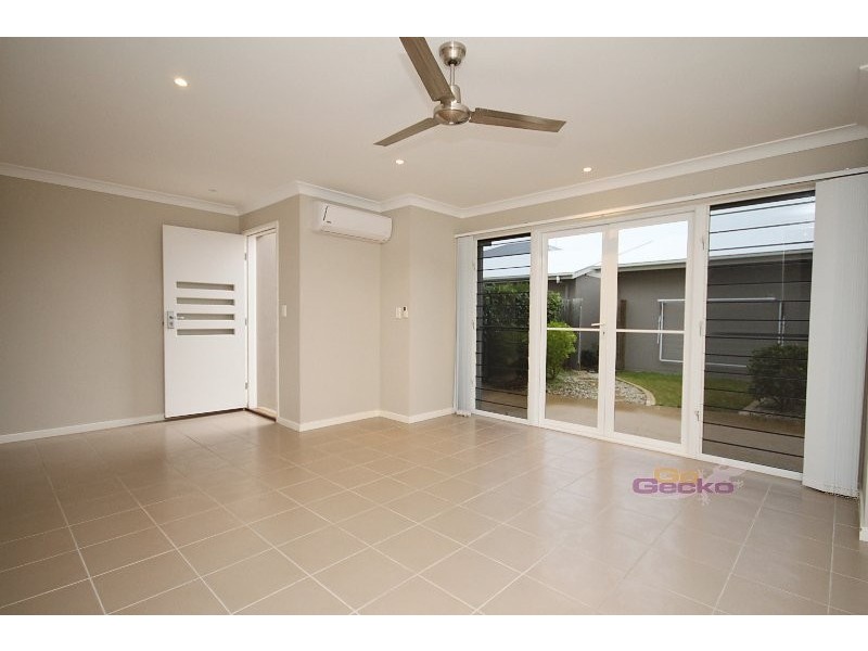 4/42 Petrie Cres, Aspley QLD 4034