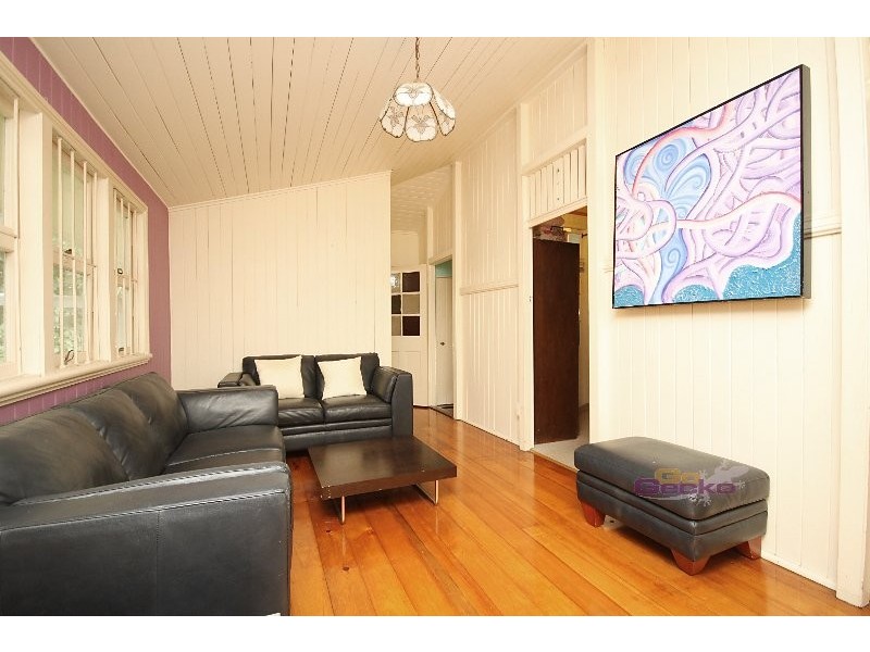 12 Railway Parade, Clayfield QLD 4011