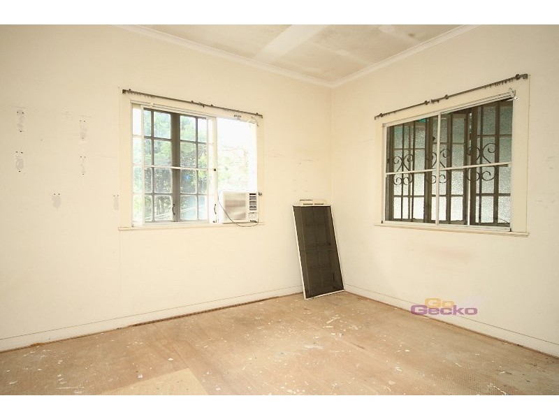 76 Hedley Avenue, Nundah QLD 4012