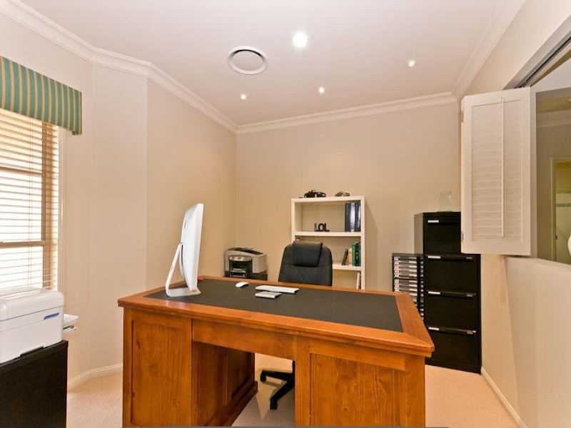 39 Kurrajong Place, Bridgeman Downs QLD 4035