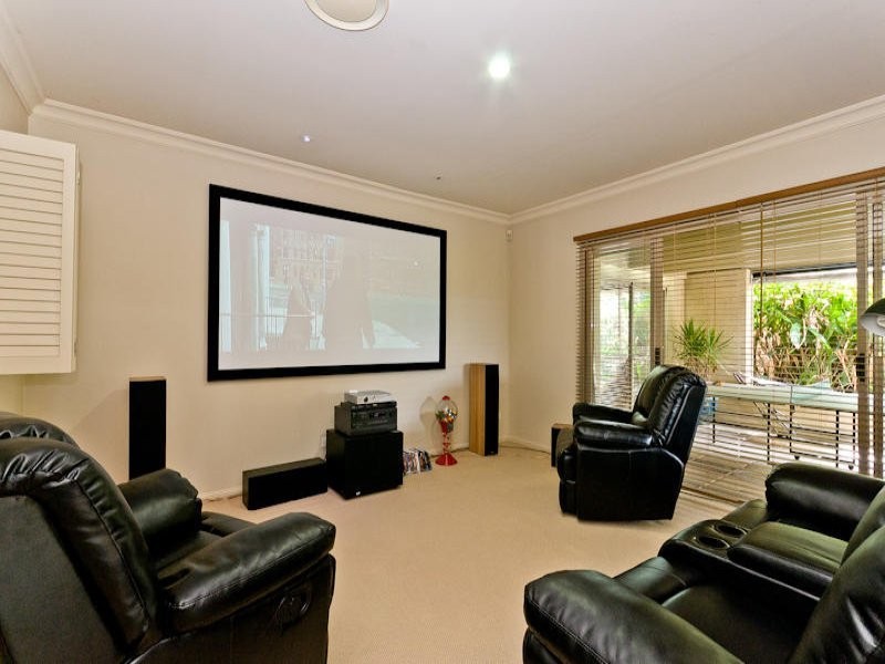 39 Kurrajong Place, Bridgeman Downs QLD 4035