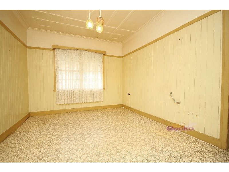 7 Meadfoot Rd, Virginia QLD 4014