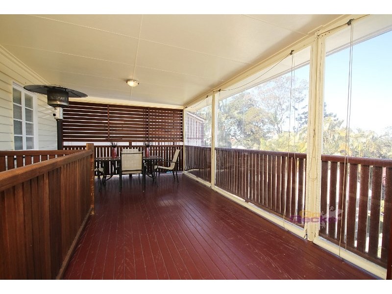 218 Rode rd, Wavell Heights QLD 4012