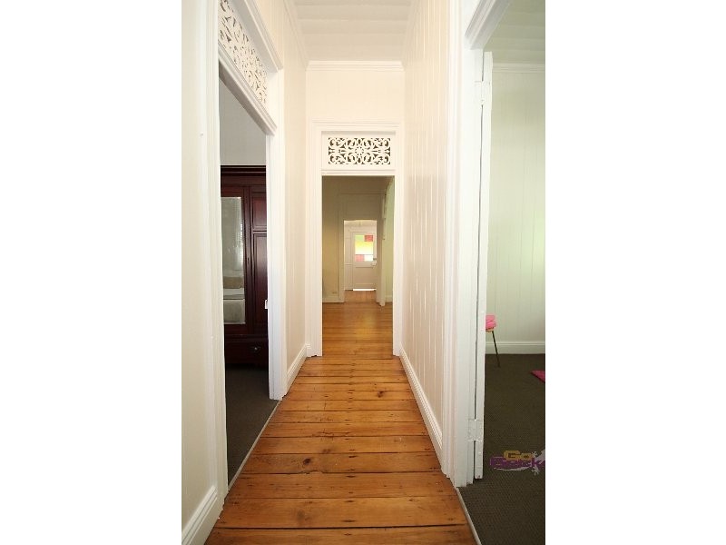 16 Lucy Street, Albion QLD 4010