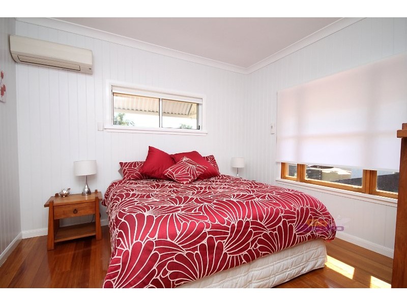 98A Main Avenue, Wavell Heights QLD 4012