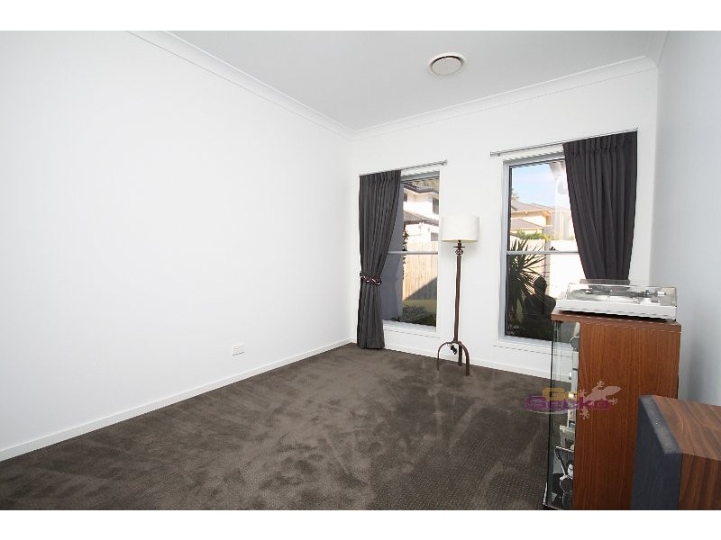 19 Silverbirch Place, Bridgeman Downs QLD 4035