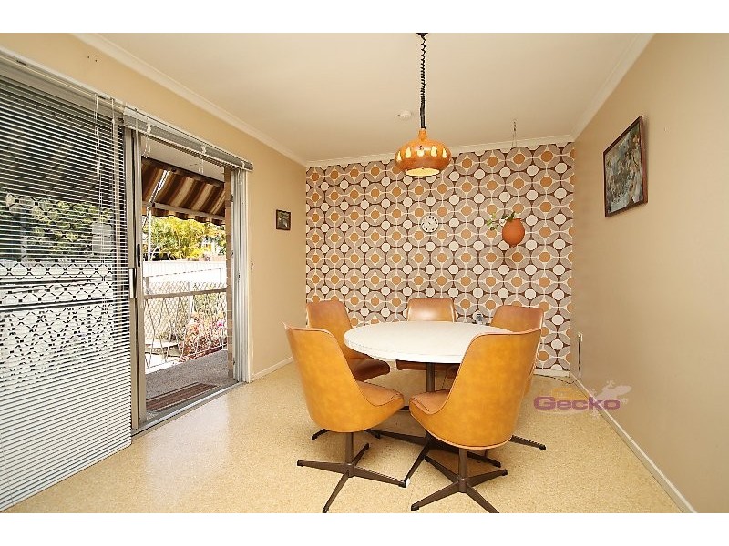 76 Redbourne St, Chermside West QLD 4032