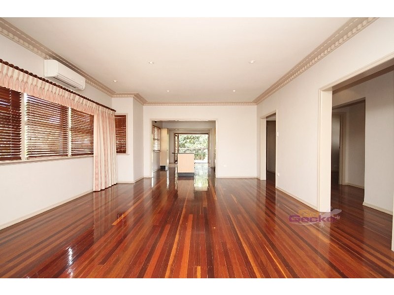 15 Aveling St, Wavell Heights QLD 4012