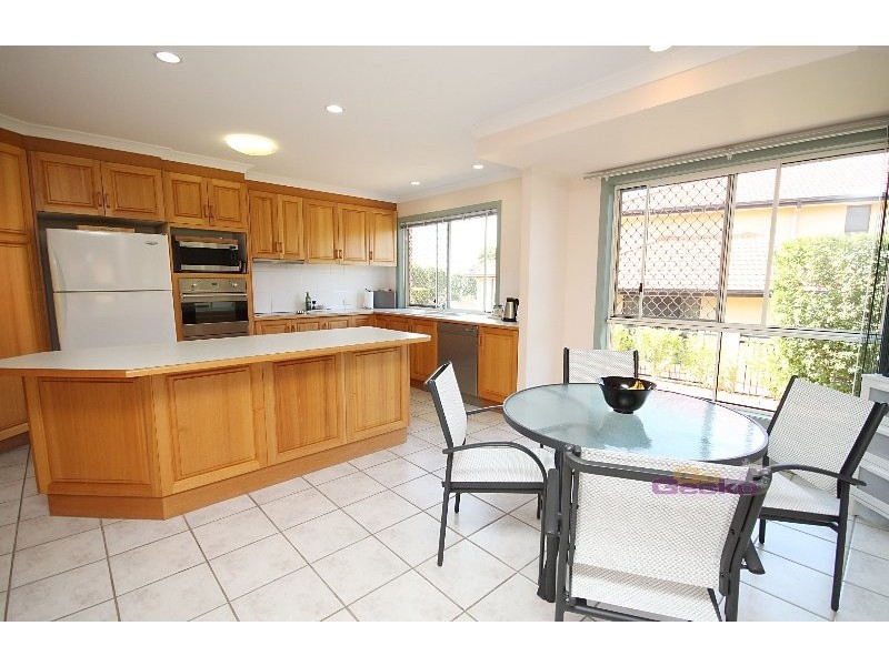 195 Bangalow St, Bridgeman Downs QLD 4035