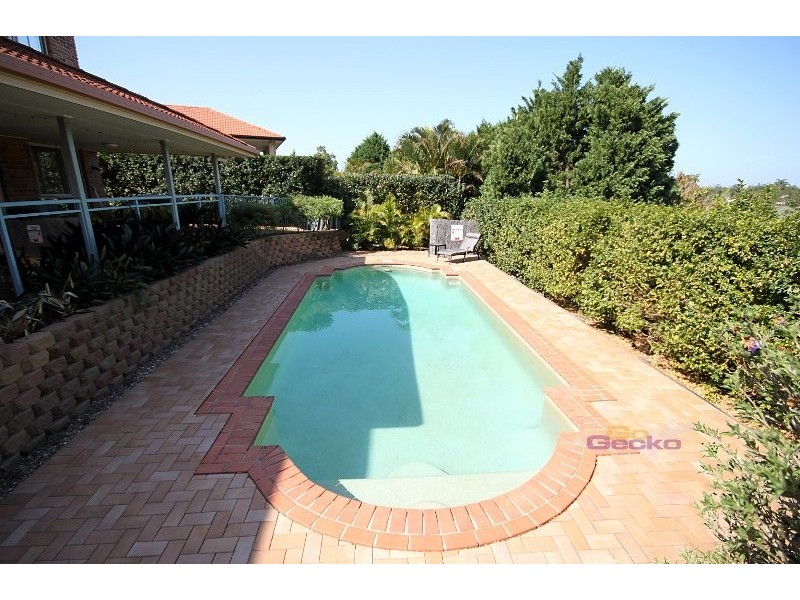 195 Bangalow St, Bridgeman Downs QLD 4035