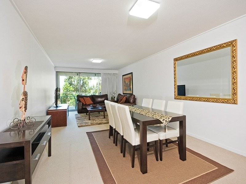 208/17 Parkland Street, Nundah QLD 4012