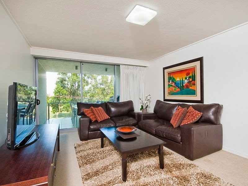 208/17 Parkland Street, Nundah QLD 4012