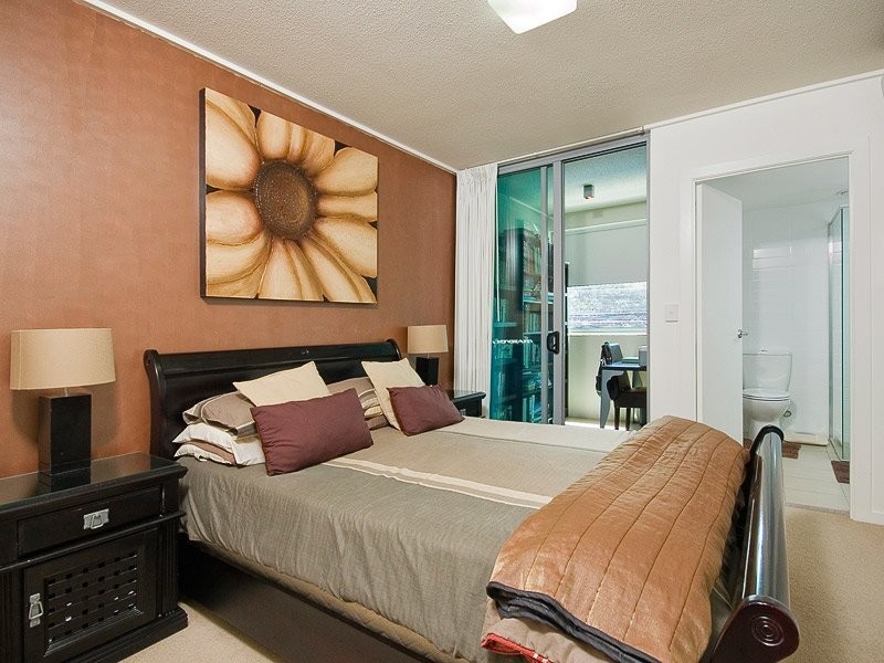 208/17 Parkland Street, Nundah QLD 4012