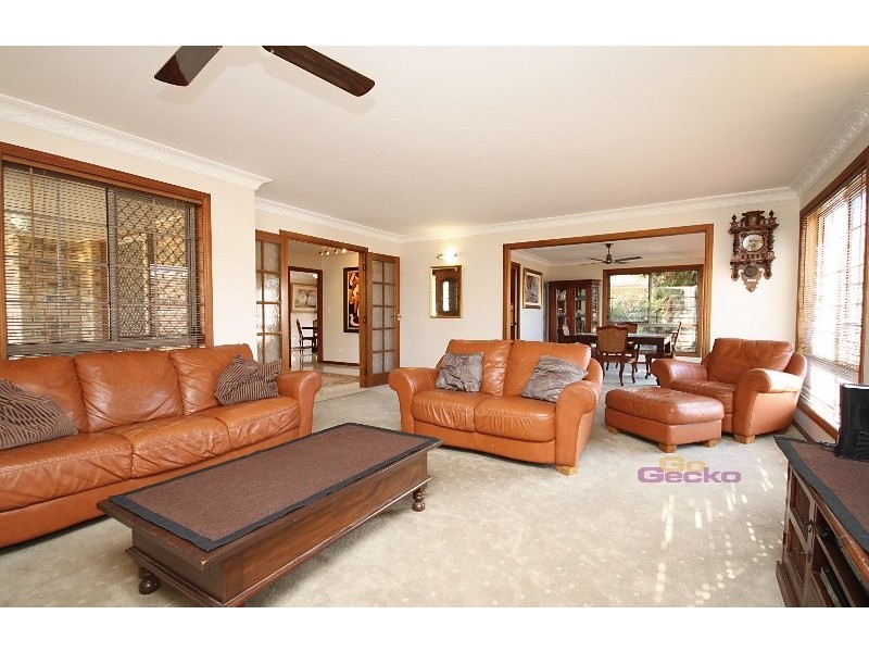 42 Dimboola St, Bridgeman Downs QLD 4035