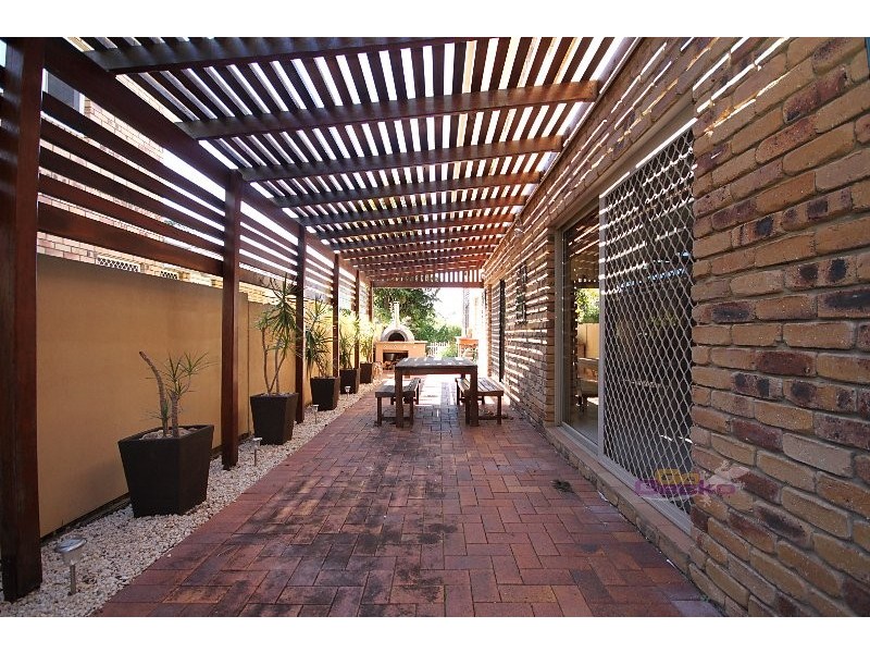 42 Dimboola St, Bridgeman Downs QLD 4035