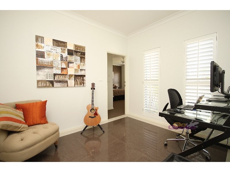 9 Cassia st, Bridgeman Downs QLD 4035