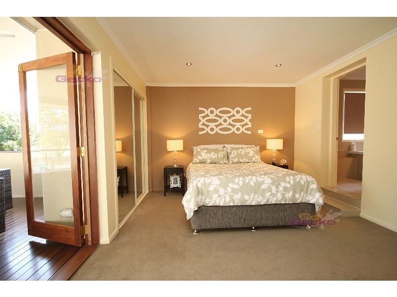 70 Elliott Rd, Banyo QLD 4014