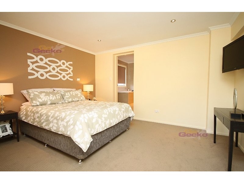 70 Elliott Rd, Banyo QLD 4014