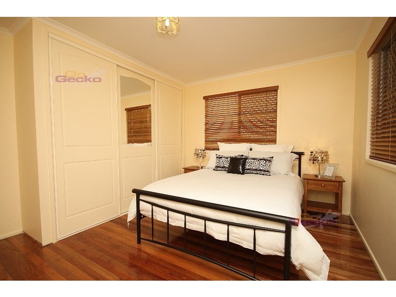 70 Elliott Rd, Banyo QLD 4014