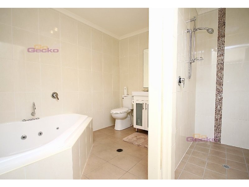 70 Elliott Rd, Banyo QLD 4014