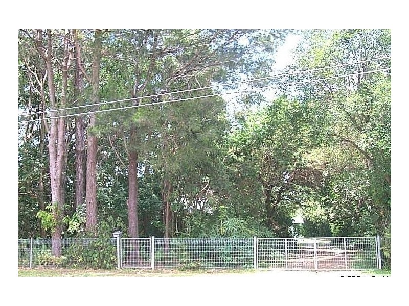 11 Maclean St, Brighton QLD 4017