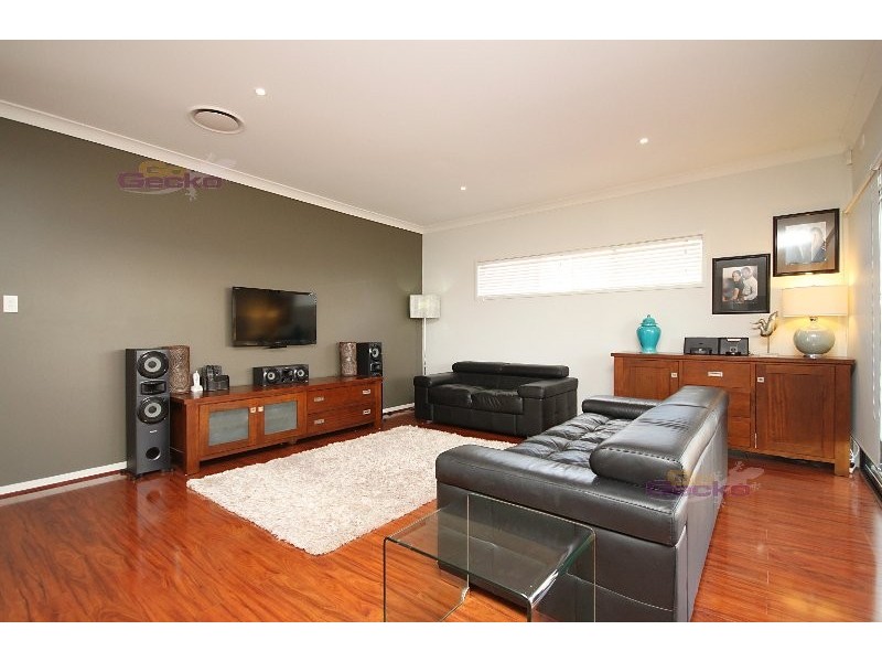 27 Ray St, Carseldine QLD 4034