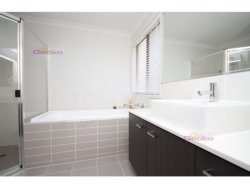 27 Ray St, Carseldine QLD 4034