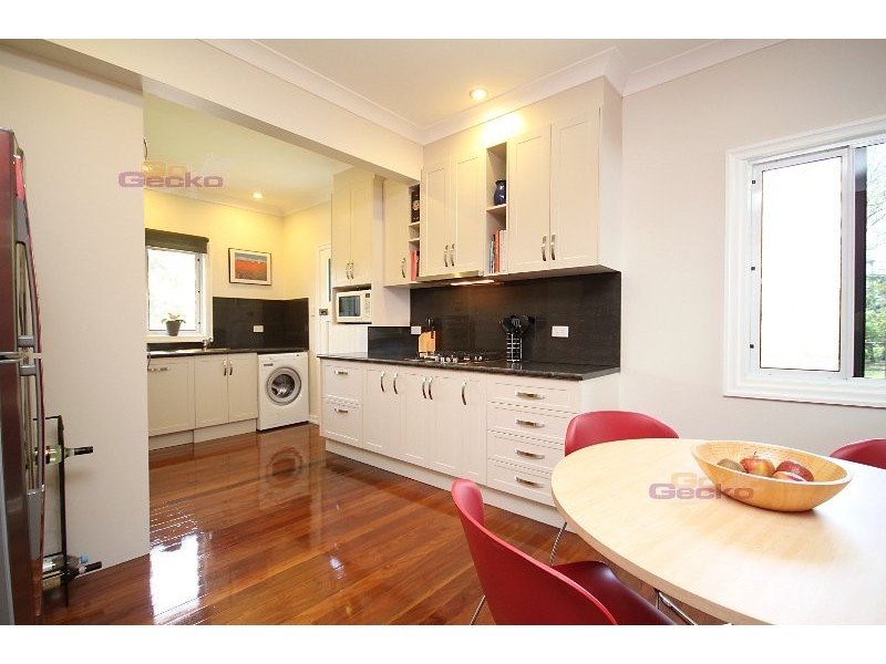 11 Simla Ave, Geebung QLD 4034