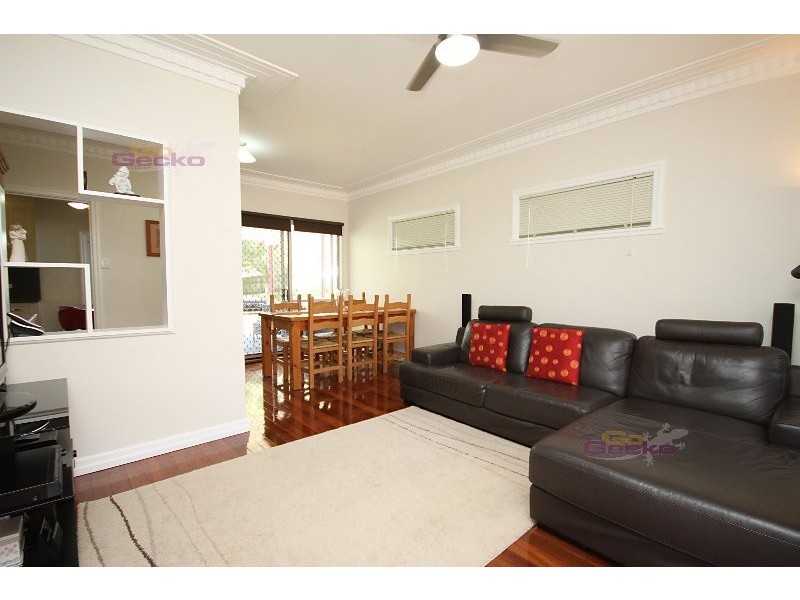 11 Simla Ave, Geebung QLD 4034