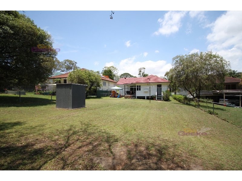 11 Simla Ave, Geebung QLD 4034