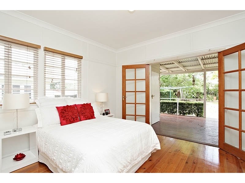 32 Bartholomew Street, Zillmere QLD 4034