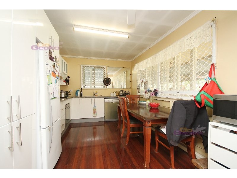 14 Nundah St, Brighton QLD 4017