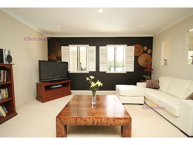 6 Estonia Avenue, Bridgeman Downs QLD 4035