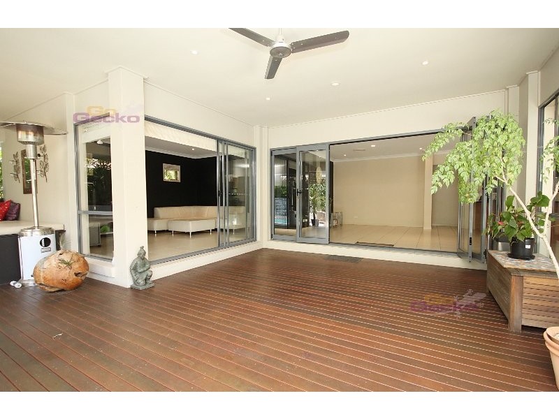 6 Estonia Avenue, Bridgeman Downs QLD 4035