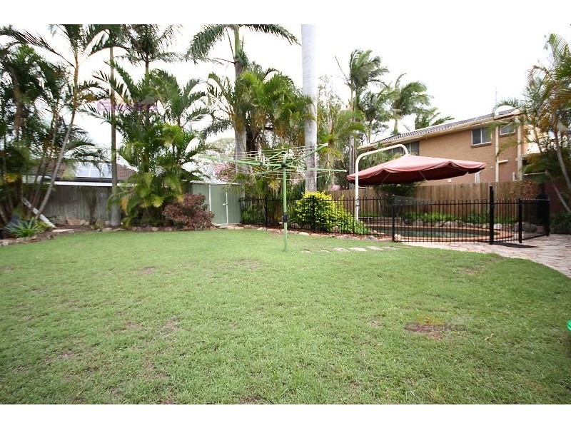 3 Glendavis St, Brighton QLD 4017